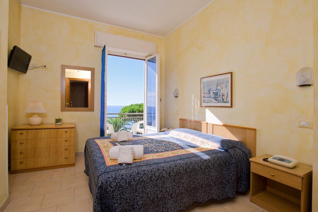 Hotel Lido Pietra Ligure Quarto foto