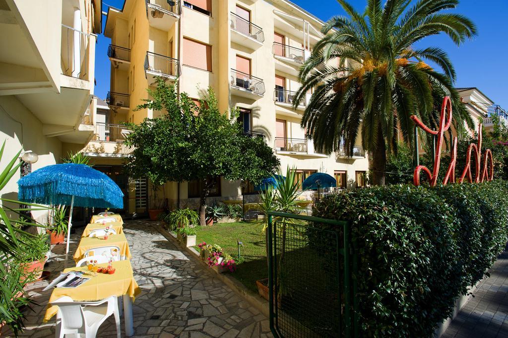 Hotel Lido Pietra Ligure Exterior foto
